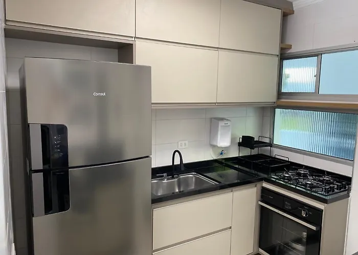 Apartamento Ubatuba Vista para o mar e pé na areia - Praia das Toninhas